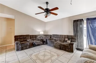 Photo #2: 2288532 Listing