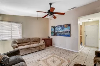 Photo #6: 2288532 Listing