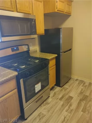 Photo #1: 2288550 Listing