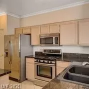 Photo #6: 2288566 Listing