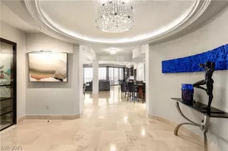 Photo #4: 2288581 Listing