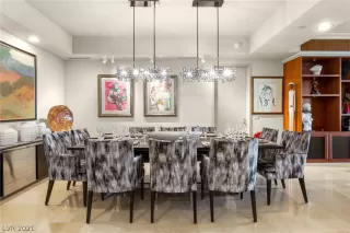 Photo #6: 2288581 Listing