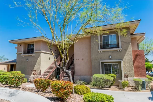 MLS: 2288583 Condo For Sale