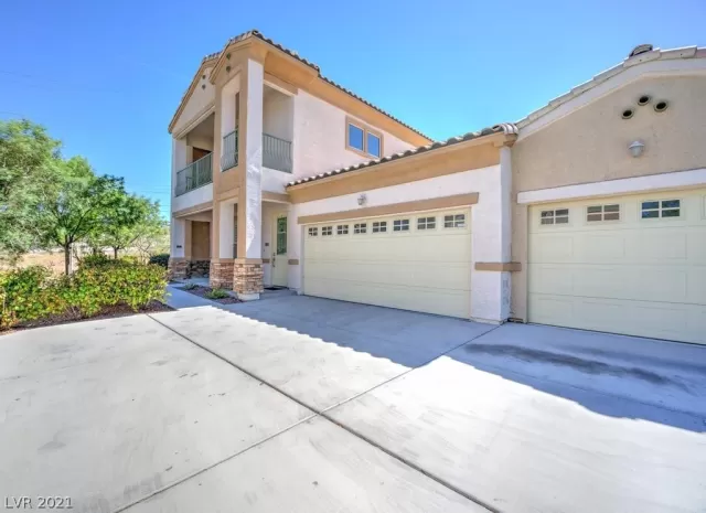 MLS: 2288597 Condo For Sale