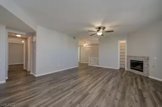 Photo #4: 2288597 Listing