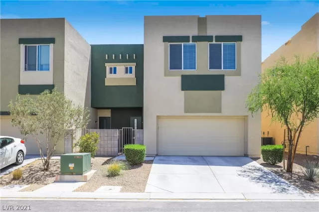 MLS: 2288610 Condo For Sale