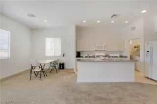 Photo #3: 2288610 Listing 