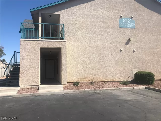 MLS: 2288642 Condo For Sale