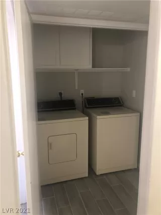 Photo #6: 2288642 Listing 