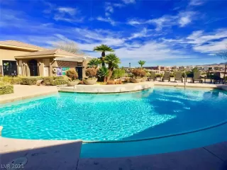 Photo #6: 2288690 Listing