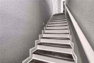 Photo #2: 2288725 Listing 