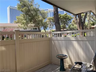 Photo #1: 2288739 Listing