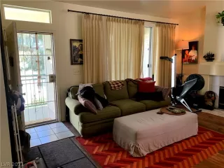 Photo #2: 2288740 Listing