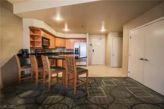 Photo #2: 2288745 Listing