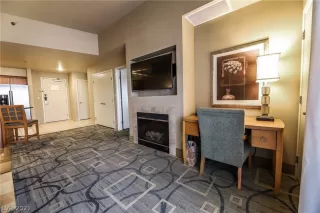 Photo #6: 2288746 Listing 