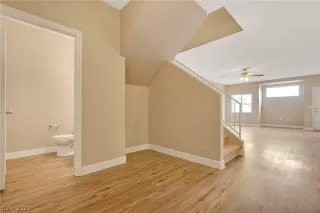 Photo #2: 2288751 Listing