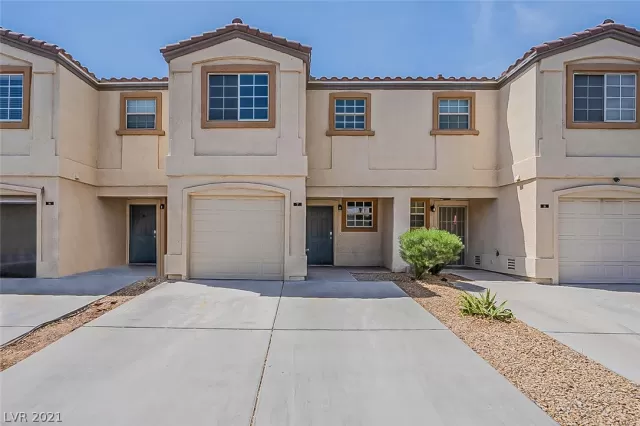 MLS: 2288754 Condo For Sale