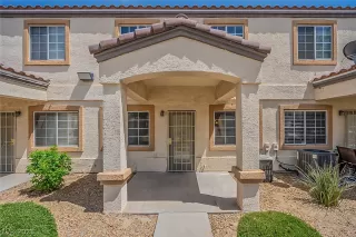 Photo #4: 2288754 Listing