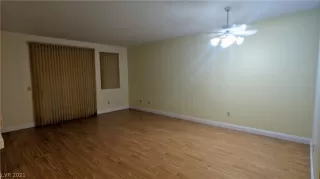 Photo #4: 2288783 Listing