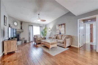 Photo #1: 2288811 Listing 