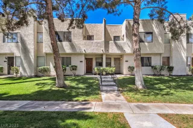 MLS: 2288828 Condo For Sale