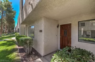 Photo #3: 2288828 Listing 