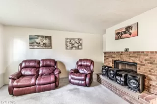 Photo #4: 2288828 Listing 