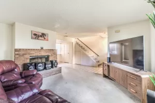 Photo #5: 2288828 Listing 