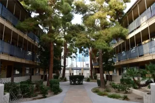 Photo #1: 2288836 Listing 