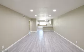 Photo #4: 2288836 Listing 