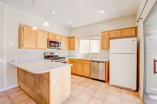 Photo #1: 2288863 Listing 