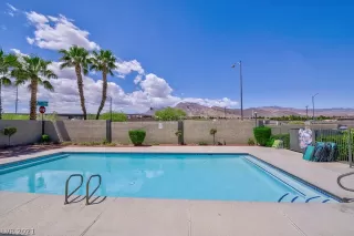 Photo #4: 2288863 Listing 