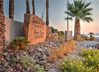 Photo #5: 2288895 Listing