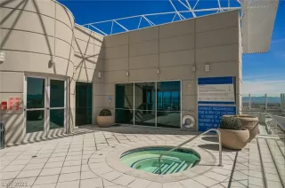 Photo #1: 2288907 Listing 