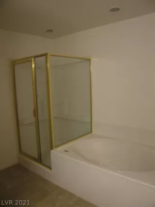 Photo #2: 2288909 Listing 