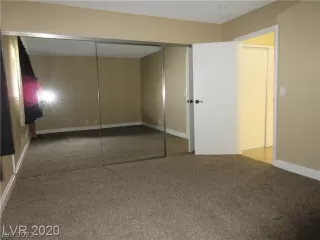 Photo #3: 2288923 Listing 