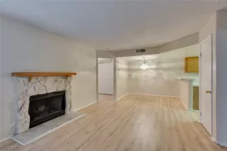 Photo #3: 2288953 Listing 