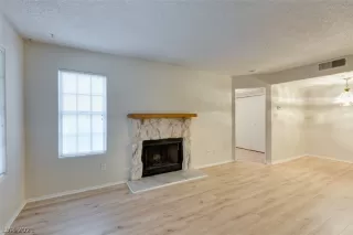 Photo #4: 2288953 Listing 