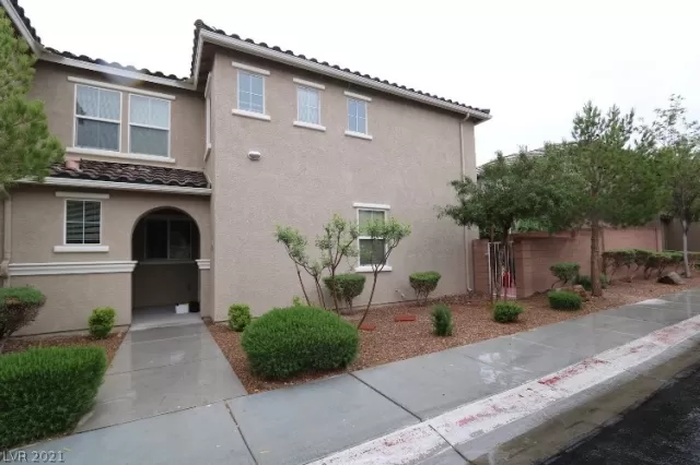 MLS: 2288983 Condo For Sale