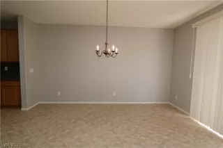 Photo #4: 2288983 Listing