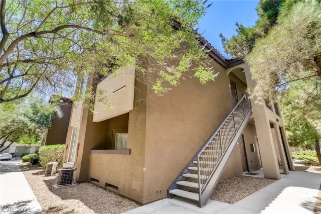 MLS: 2288989 Condo For Sale