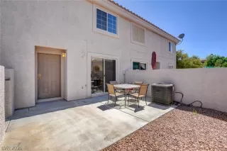 Photo #3: 2289009 Listing 