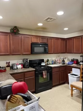 Photo #2: 2289010 Listing 