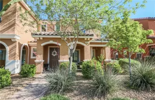 Photo #1: 2289012 Listing