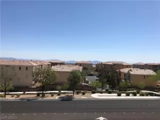 Photo #5: 2289028 Listing