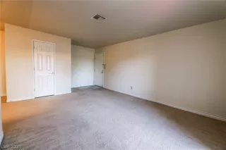 Photo #6: 2289042 Listing 