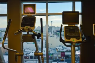 Photo #2: 2289069 Listing 