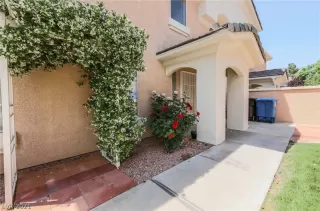 Photo #3: 2289082 Listing 