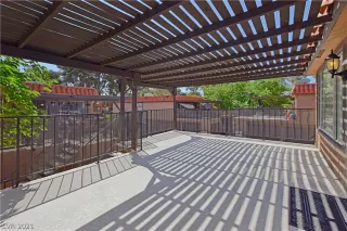 Photo #2: 2289083 Listing