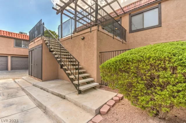 MLS: 2289112 Condo For Sale